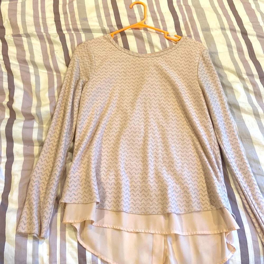 Woman’s LongSleeved Maternity Shirt